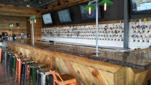 CT2a  Beer tap handles multiple selection @ Raleigh Beer Garden publow