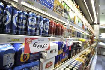 May's 1.7% fall in off-trade prices comprised a drop of 5.2% in wine prices accompanied by a rise of 0.7% in spirits prices and a 2% rise in beer prices.