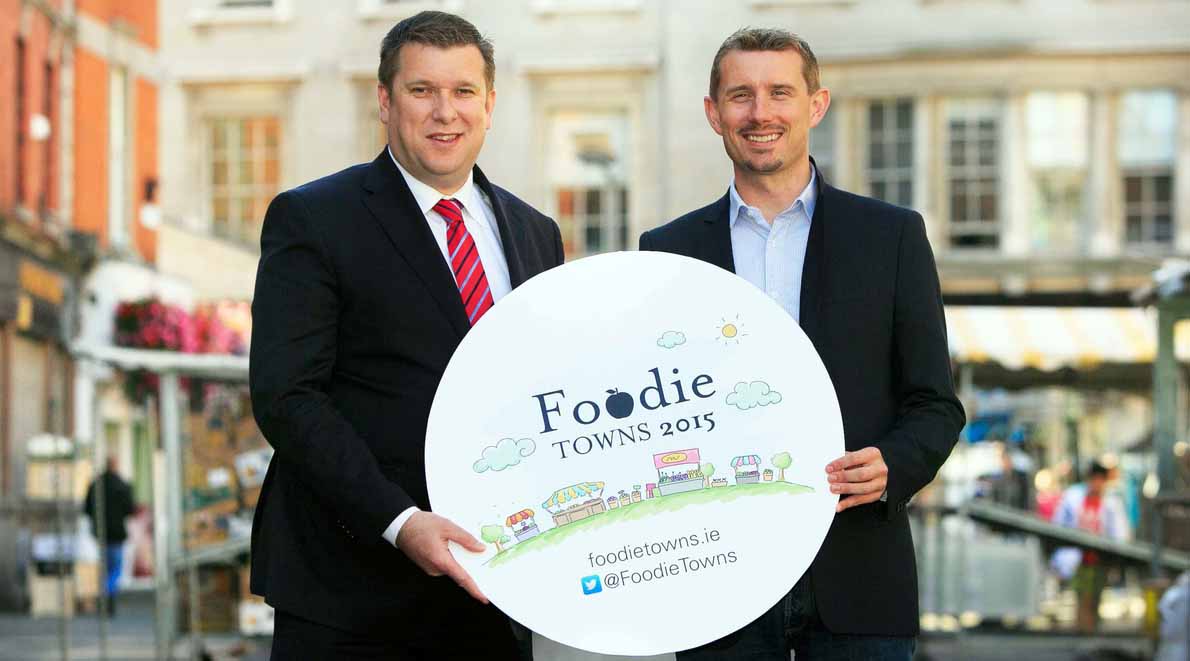 From left: RAI Chief Executive Adrian Cummins with food writer Pól Ó Conghaile at the launch of the 2015 competition.