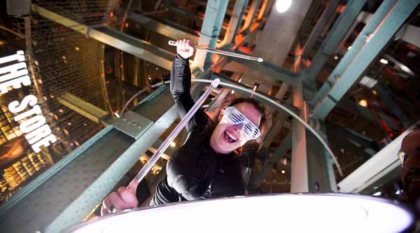 Four drummers ascended and descended in the central Guinness Storehoue atrium space suspended from wires attached to a pulley system which raised and lowered them through six floors to an appreciative audience.