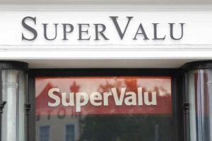 SuperValu increased its share of the beer and wine market in year to 3rd November, from 25.1% to 26.0%, giving it the biggest market share for the first time.