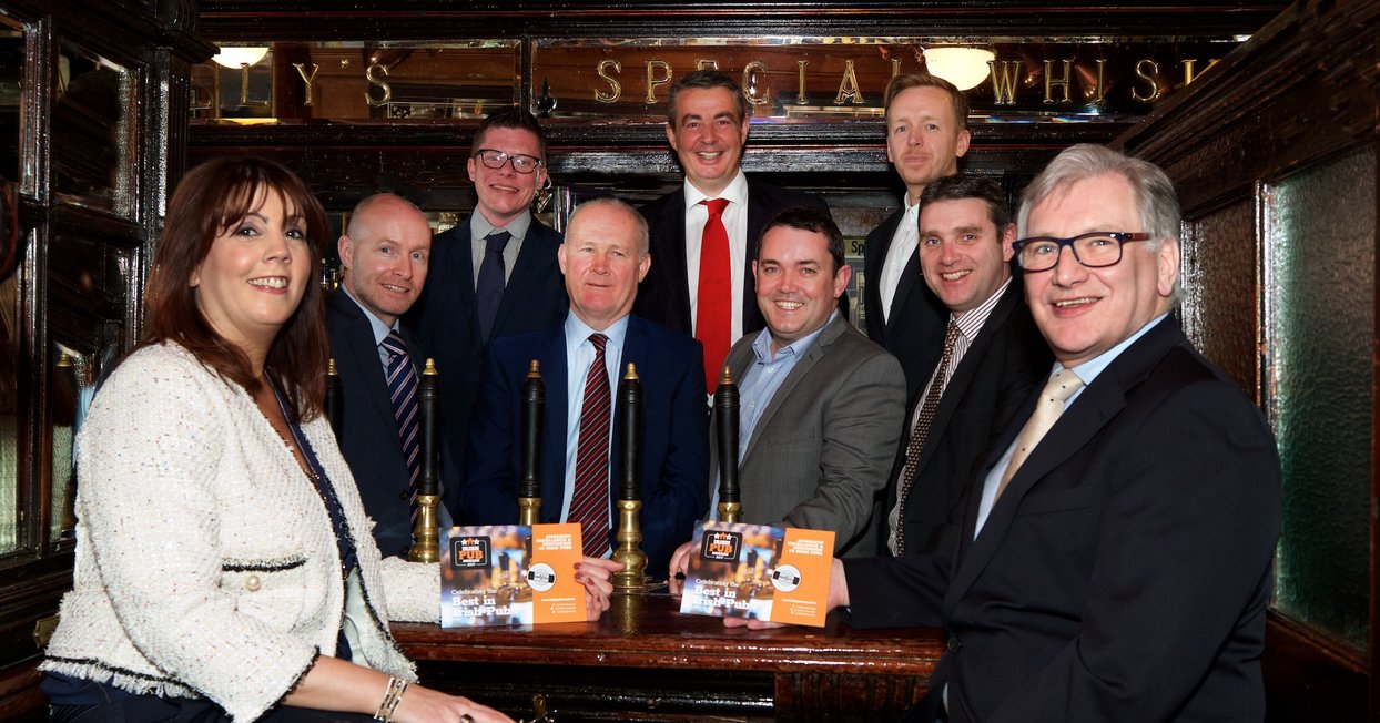 At the launch of the Irish Pub Awards in Doheny and Nesbitts pub in Dublin today were (from left): Front row - LVA Chair Deirdre Devitt and VFI President Pat Crotty. Second row - Sponsors Molson Coors’ Keith Fagan; IMRO’s Victor Finn; Diageo’s Shane Barry and Skillnets’ Carl Blake. Back row - Sponsors Heineken’s Peter Maxwell: Bulmers’ David Whelan and Musgrave Marketplace’s Damien Smyth.