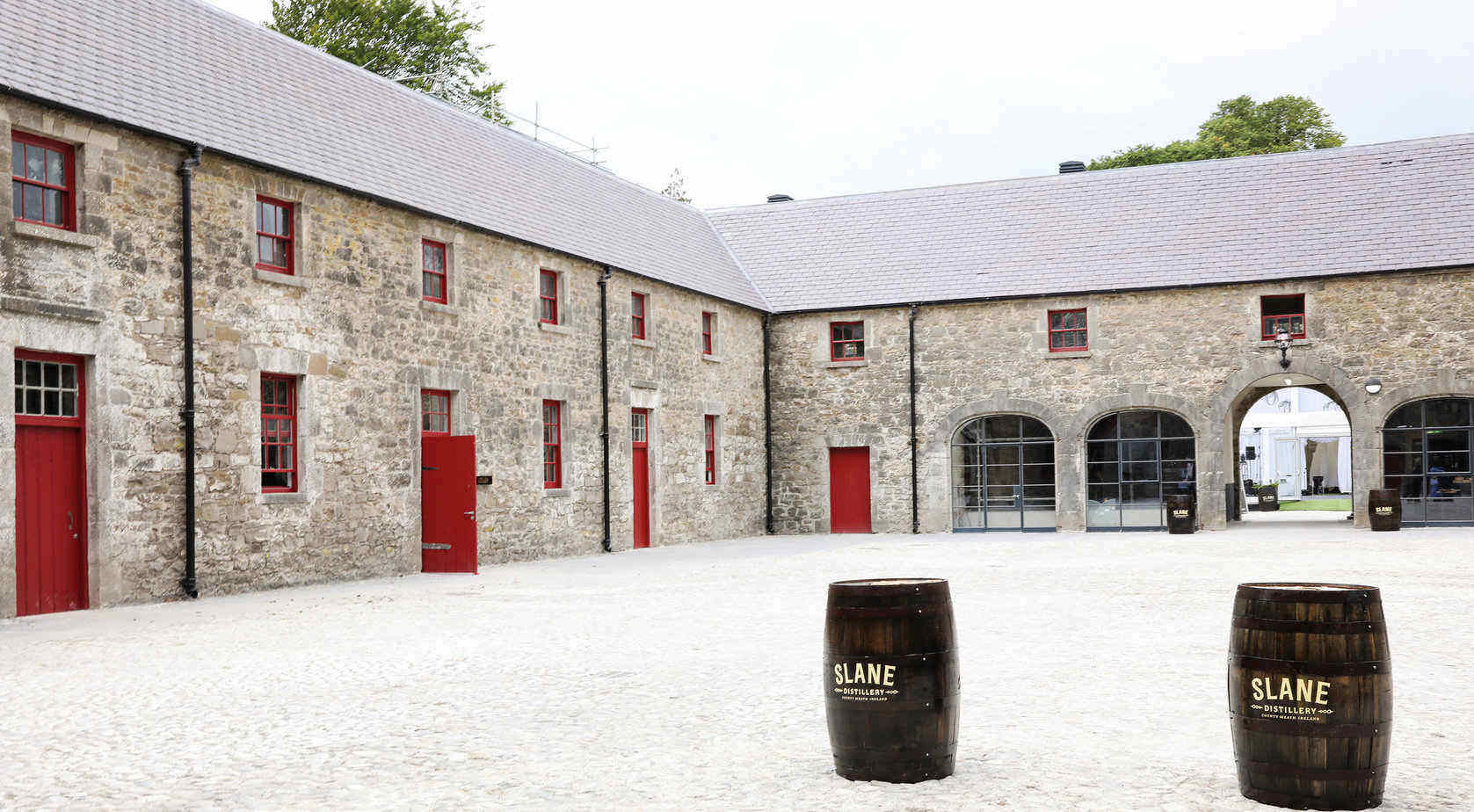 While the opening of these visitor centres should put the sector on target to break the one million visitor milestone in the coming months, the Irish Whiskey Association has warned against complacency in light of the expected challenges this year.