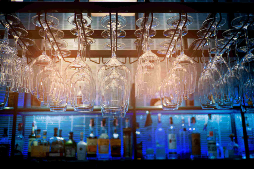 Restaurants & Cafés reopening guide offers clues for bars Drinks