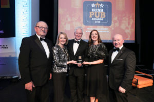 From left: VFI President Padraic McGann with the Best Local Pub of the Year award-winners Maria and Gerry Kenny from Kenny's of Lucan, being presented with their award by Diageo’s On-Trade Channel Director AnnMaire Phillips together with LVA Chairman Alan Campbell.