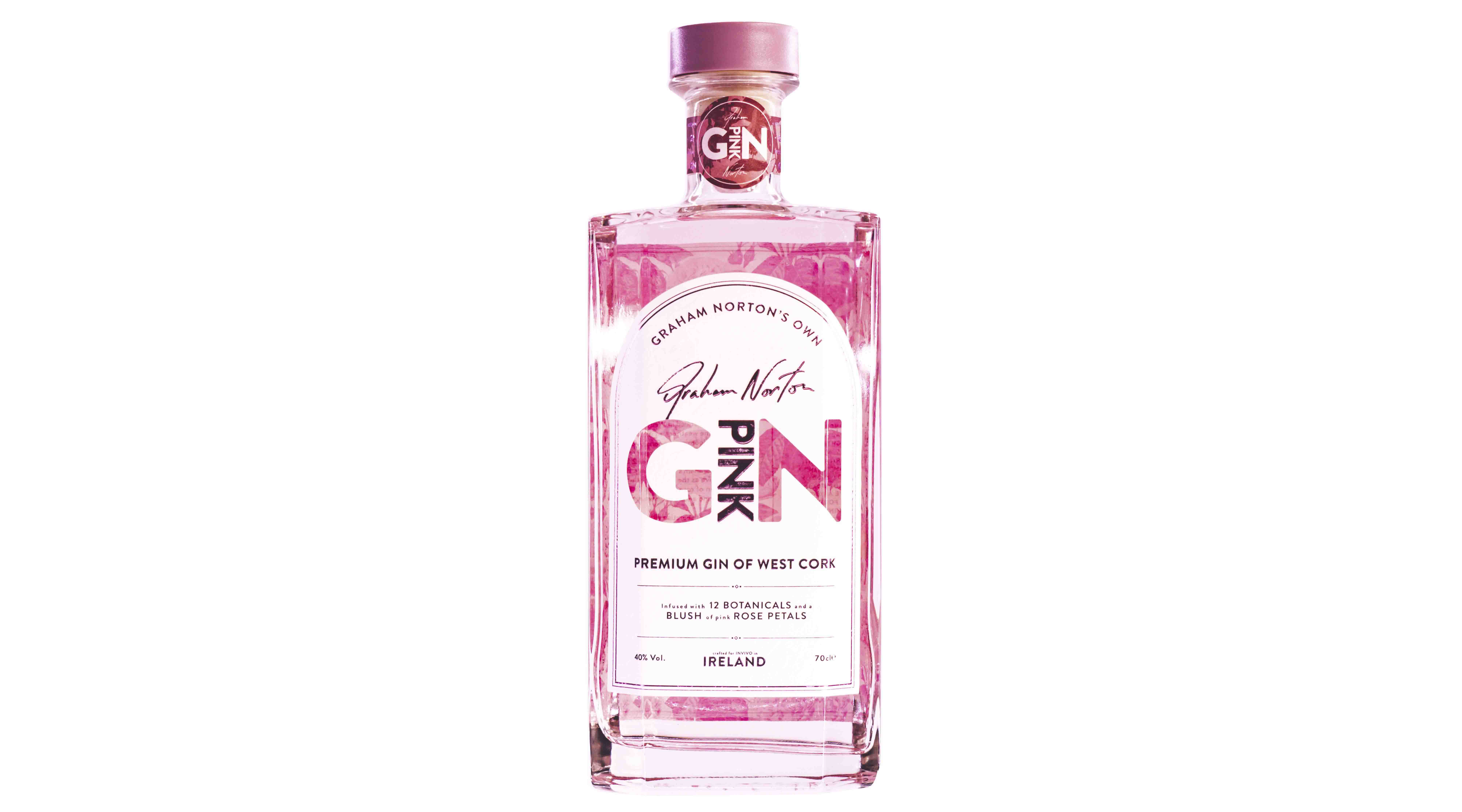 The official launch of the Graham Norton Irish Pink Gin took place on March 23rd at the Southern Region Marketing Institute of Ireland Ball held at the Rochestown Park Hotel.