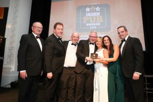 From left: VFI President Padraic McGann, On-Trade Director at Molson Coors Ciaran Budds, Neil O’Grady, Fred and Brid Malzard and Mary O’Grady of Malzards Pub, Stoneyford, Kilkenny, with LVA Chairman Ronan Lynch. 