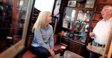 Diageo Ireland Marketing Director Hilary Quinn breaks the good news to Paul Corcoran, Manager of Toner’s Pub in Baggot Street, Dublin.