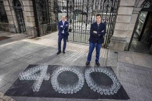From left: The LVA’s Chief Executive Donall O’Keeffe and LVA Chairman Noel Anderson - "On the day Dublin’s traditional pubs reach 400 consecutive days of closure the tiered treatment needs to end.” 