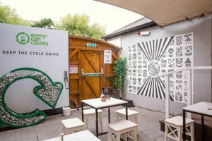 To mark the launch of the partnership in Ireland Every Can Counts provided recycling support at White Claw’s Summer pop-up brand activation in Dublin. A unique recycling cage installation in the shape of a ‘recycle swoosh’ allowed the public to see the progress of their recycling efforts throughout the day.