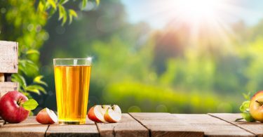 CGA data shows a strong preference for bottled and canned cider, with nearly two thirds (65.7%) of cider sales coming from packaged serves and just one third (34.3%) from draught—a much lower share than in other LAD categories.