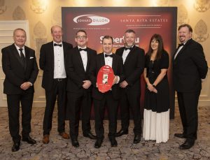 From left: Edward Dillon Chief Executive Andy O'Hara with Overall Store of the Year Winners Jim O'Keeffe, Ronan Dempsey, Anthony Harte and Damien Scull of SuperValu Bantry Cork, Yvonne O’Shaugnessy of Musgrave Retail Partners Ireland with Terry Pennington of Santa Rita Estates at the Edward Dillon & Santa Rita Estates SuperValu Off Licence of the Year Awards.