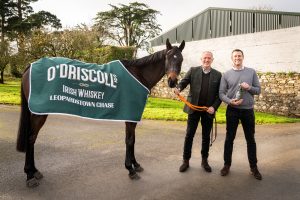 Shane Davey, O’Driscolls Irish Market Manager and Tim Husbands, CEO of Leopardstown Racecourse with ‘Watch House Cross’ at Henry De Bromhead’s yard for the announcement of O’Driscolls Irish Whiskey sponsorship of the Leopardstown Chase 